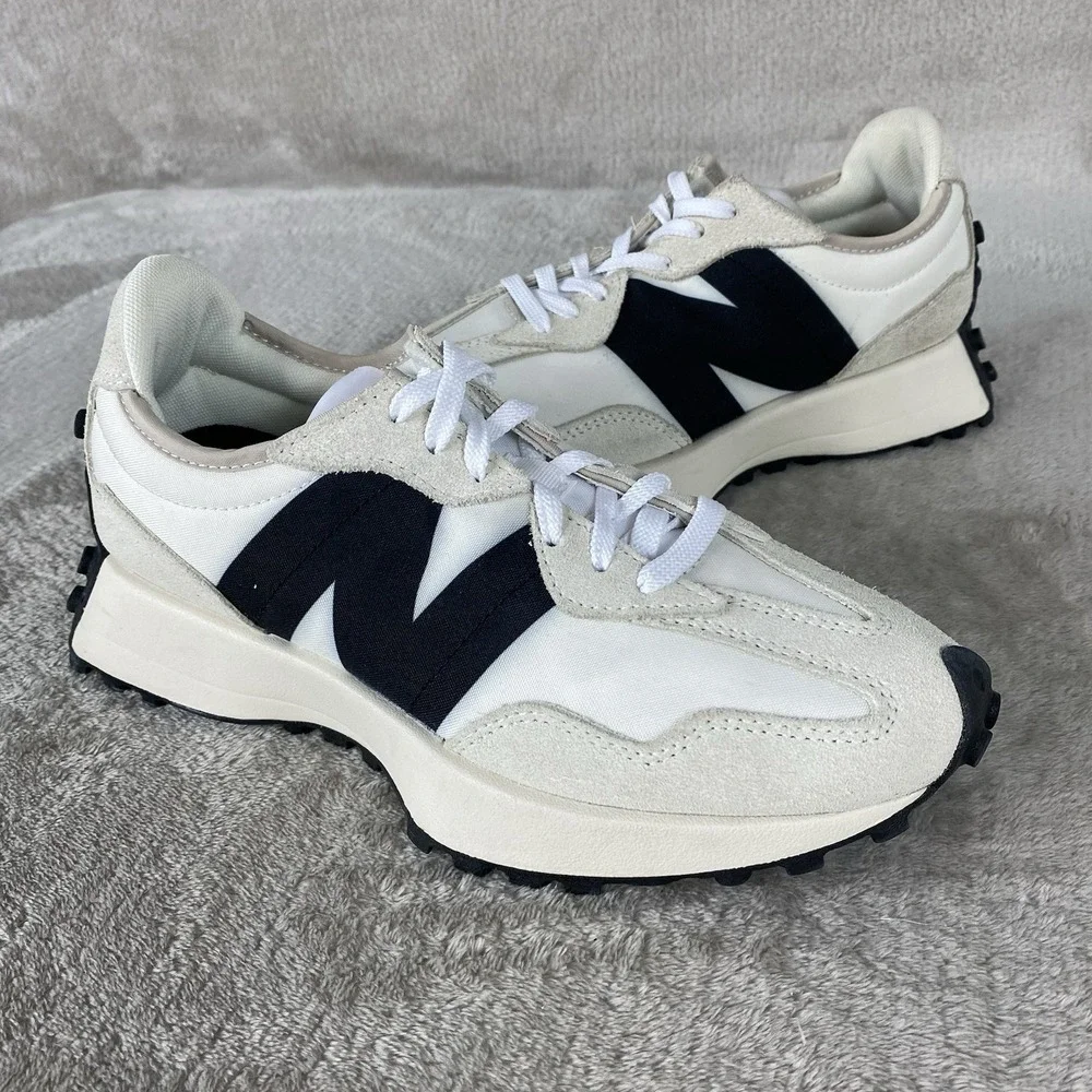 New Balance 327 Womens Shoes Size 7 Sea Salt White Black Running WS327FE NEW